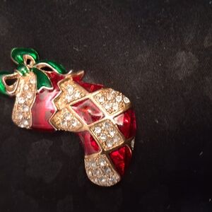 Elegant Red and Gold Holiday Brooch
